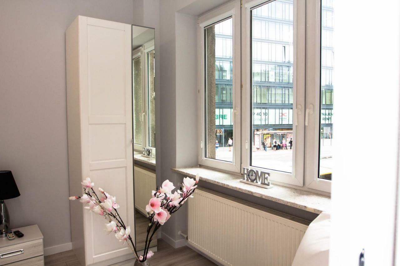 Novel Lägenhet Warszawa Exteriör bild