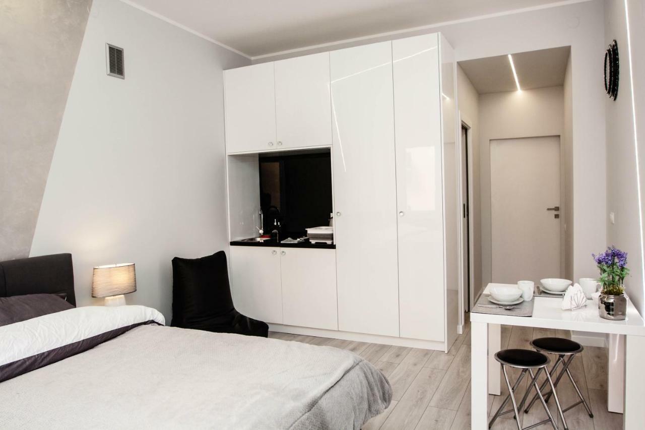 Novel Lägenhet Warszawa Exteriör bild